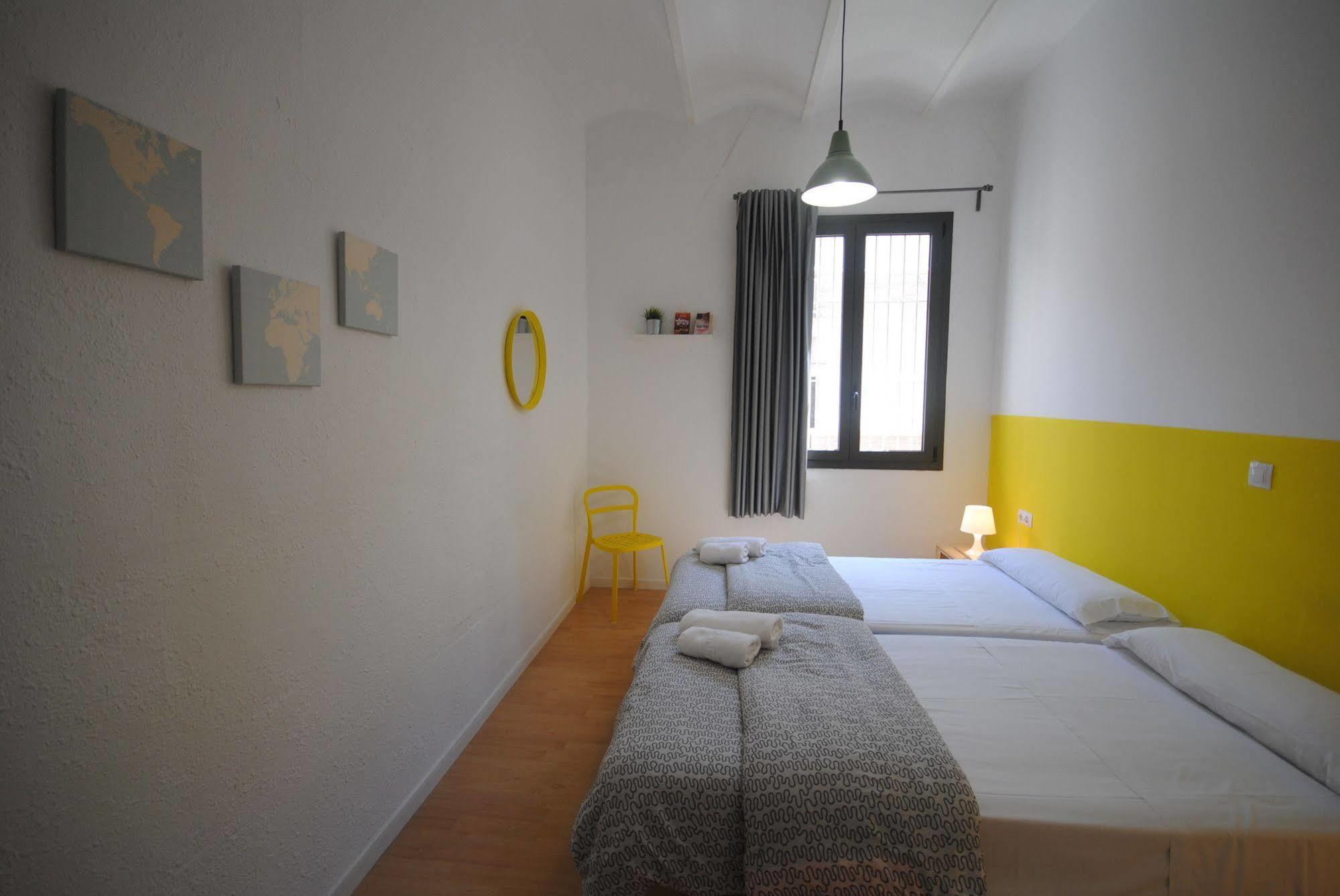 Bed & Bike Barcelona Hostel Exterior foto