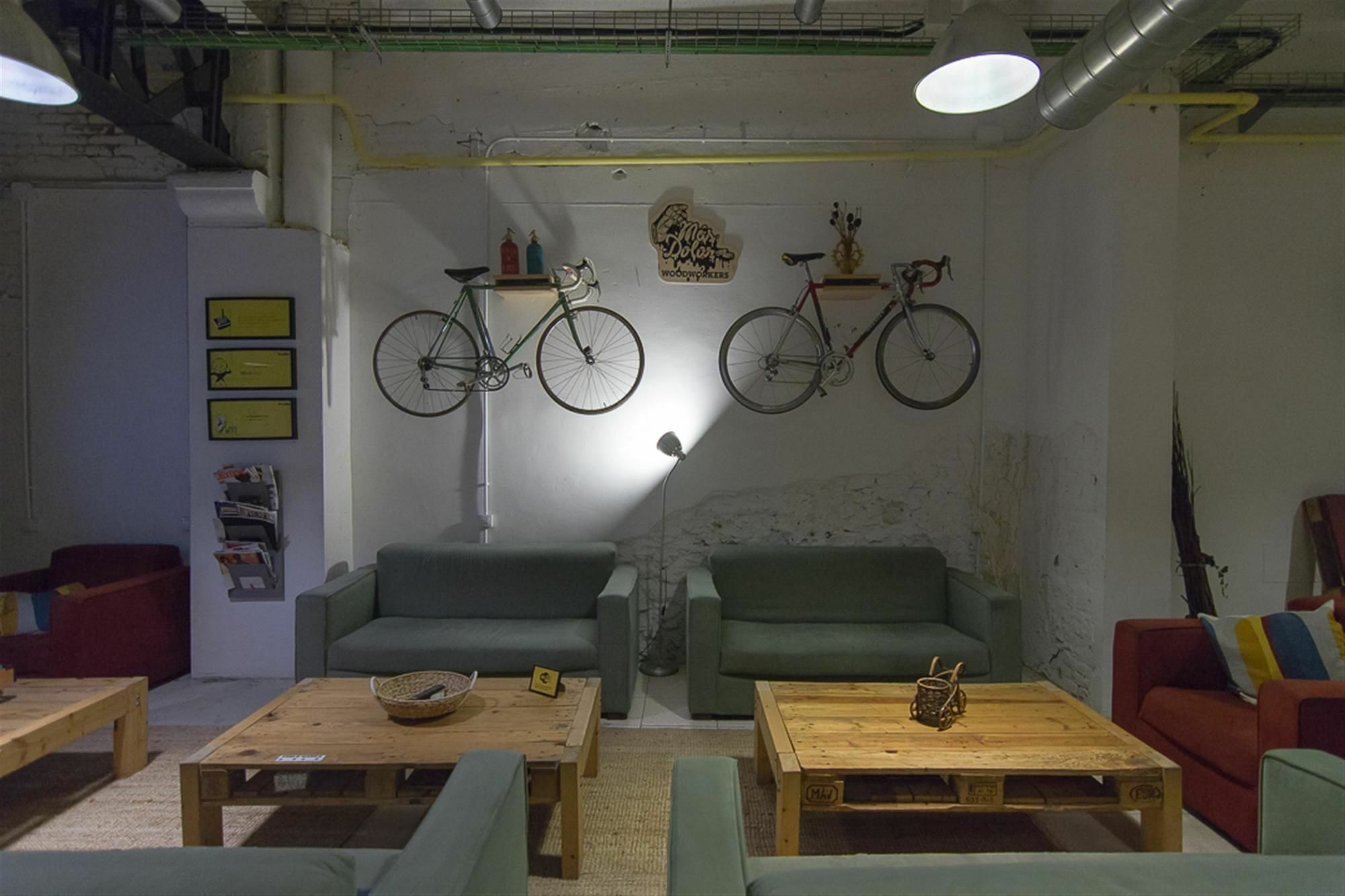 Bed & Bike Barcelona Hostel Exterior foto